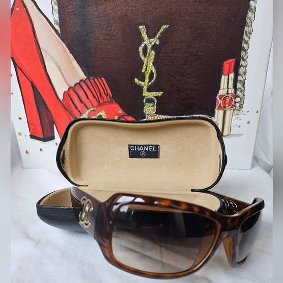 CHANEL Handbags - Chanel Sunglasses & Case